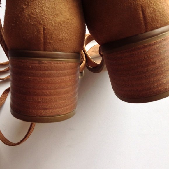 STEVE MADDEN-Tan "KANZLEY" Ankle Wrap Sandals - Picture 8 of 13